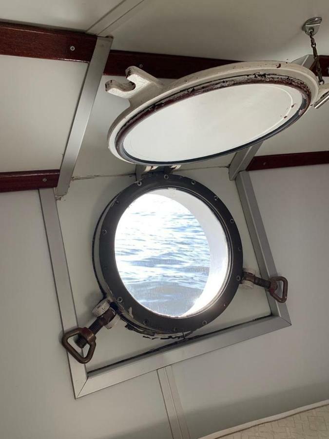 Segelschiff J.R. Tolkien Otel Hamburg Dış mekan fotoğraf
